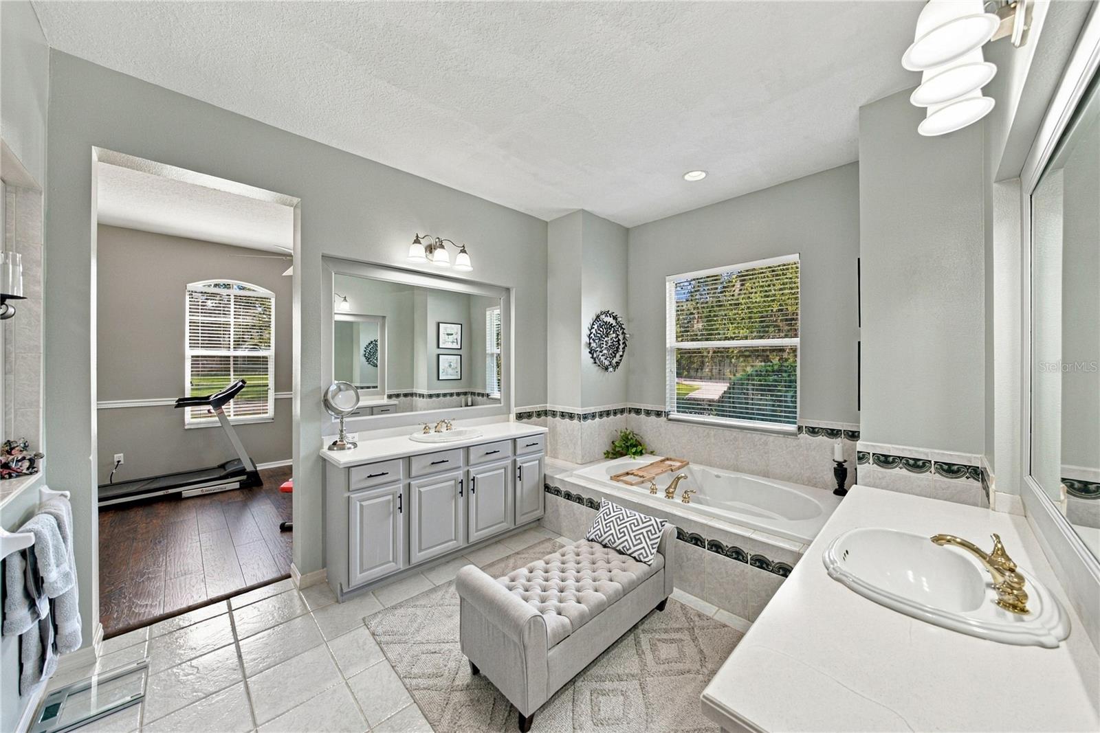 6010 KESTREL POINT AVENUE, Lithia, FL 33547