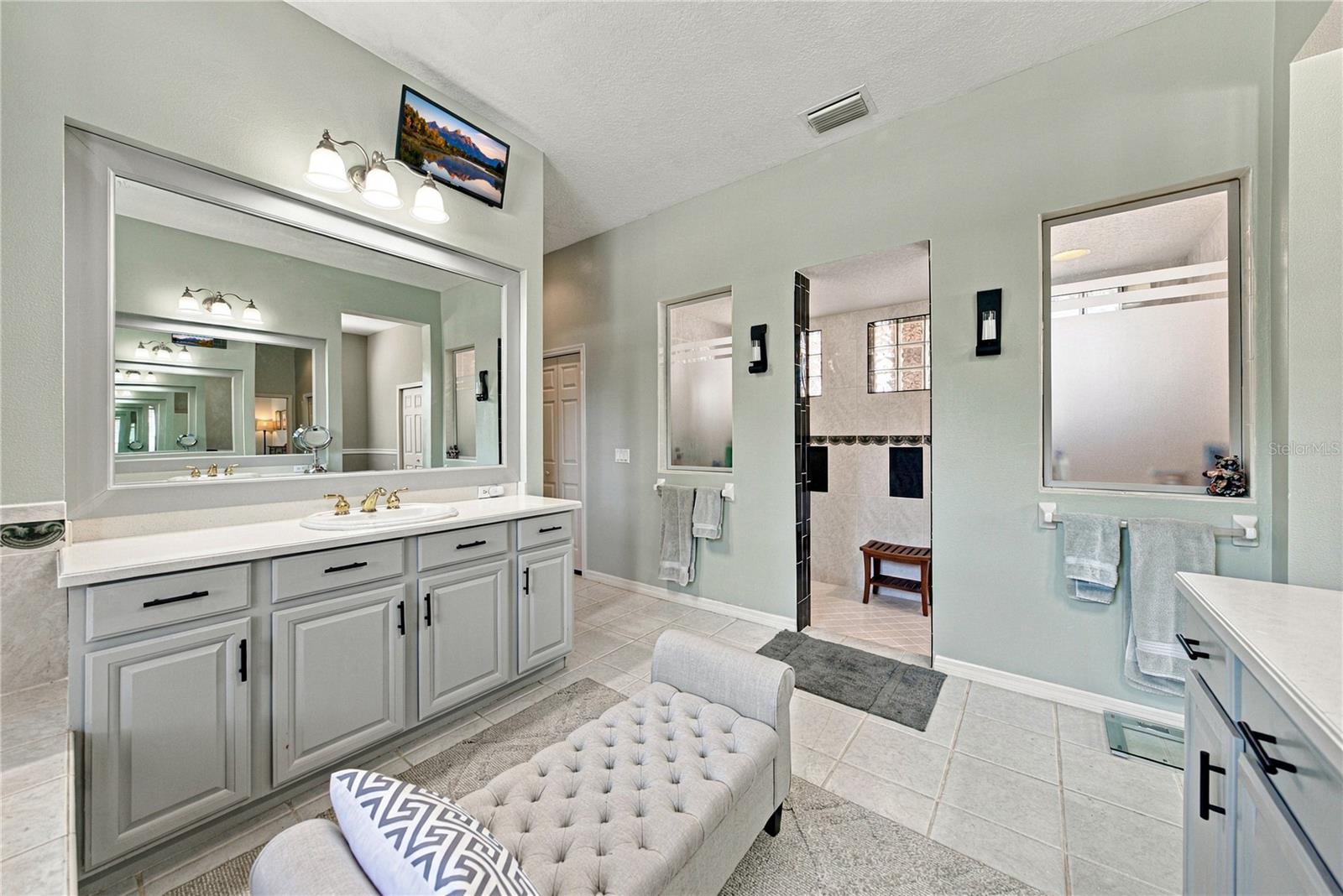 6010 KESTREL POINT AVENUE, Lithia, FL 33547