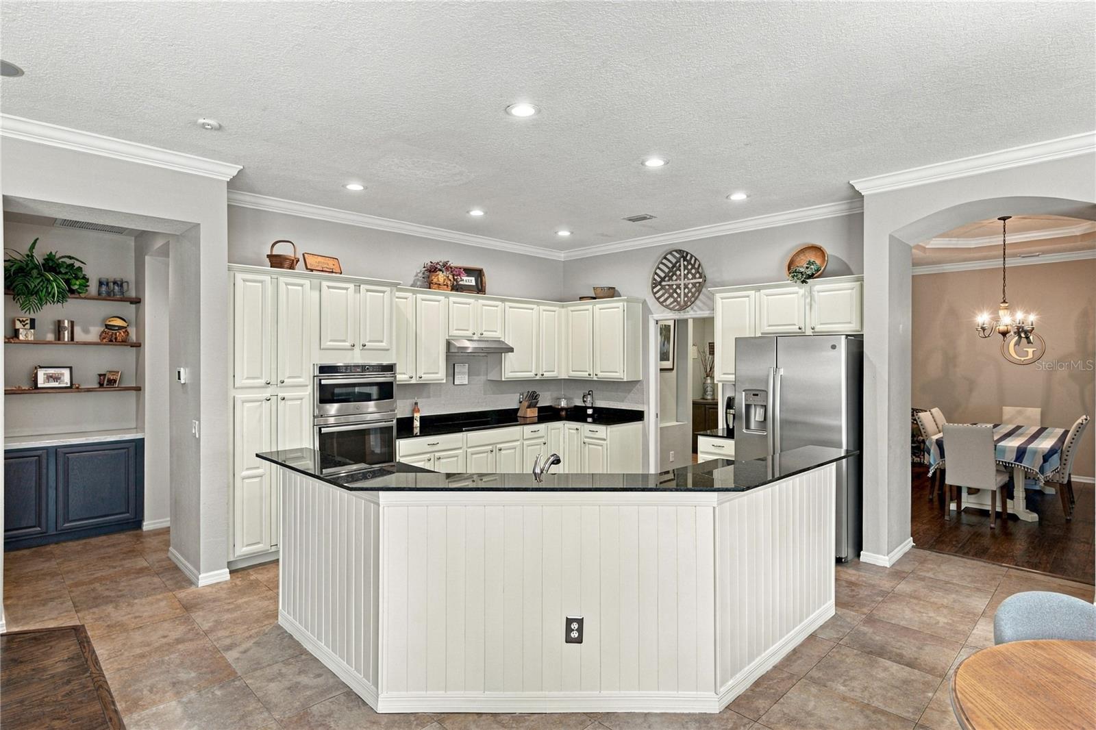 6010 KESTREL POINT AVENUE, Lithia, FL 33547