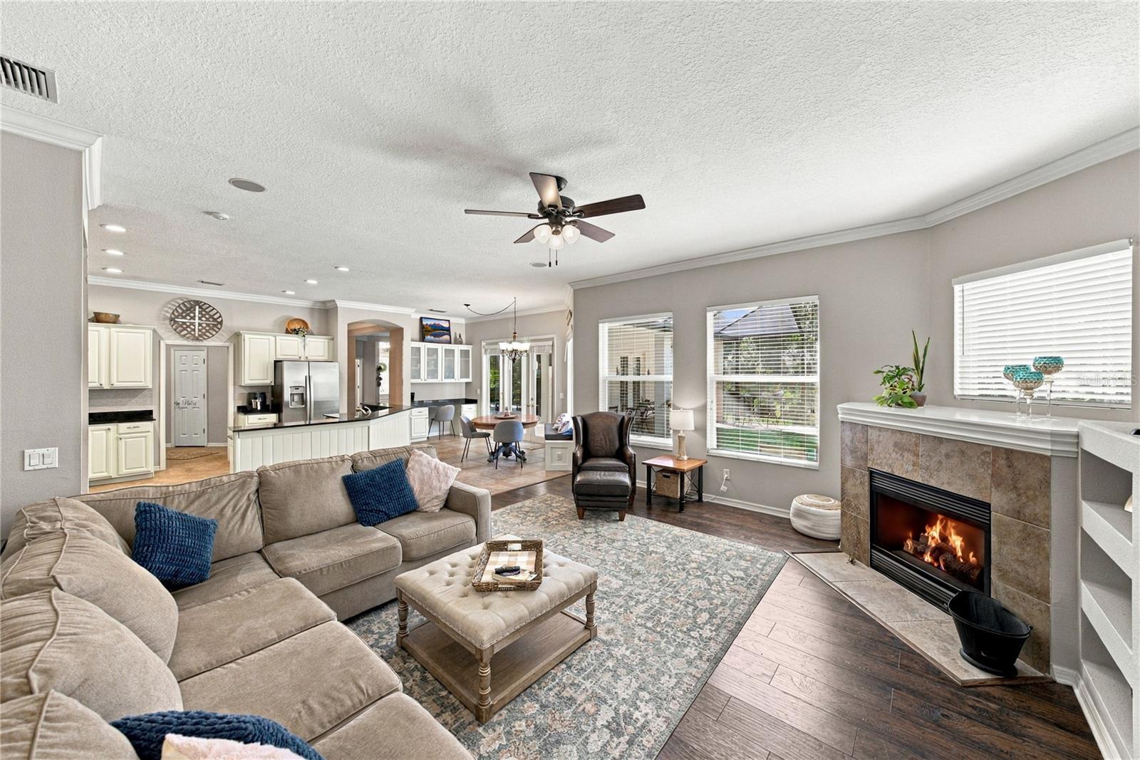 6010 KESTREL POINT AVENUE, Lithia, FL 33547
