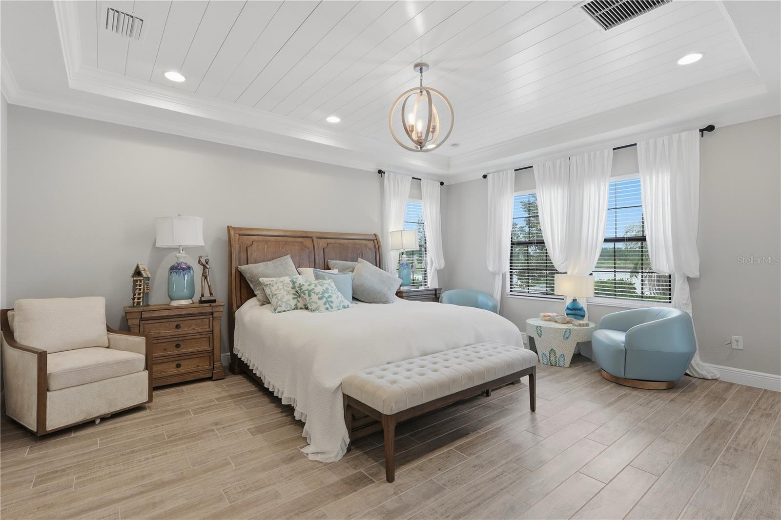 14608 RED CASTLE AVENUE, Lithia, FL 33547