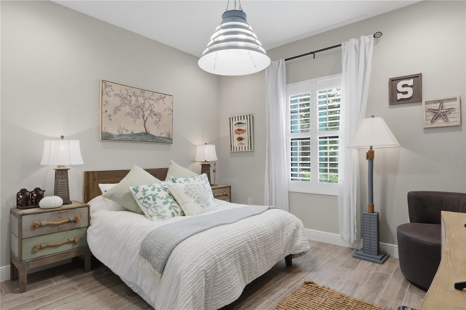 14608 RED CASTLE AVENUE, Lithia, FL 33547