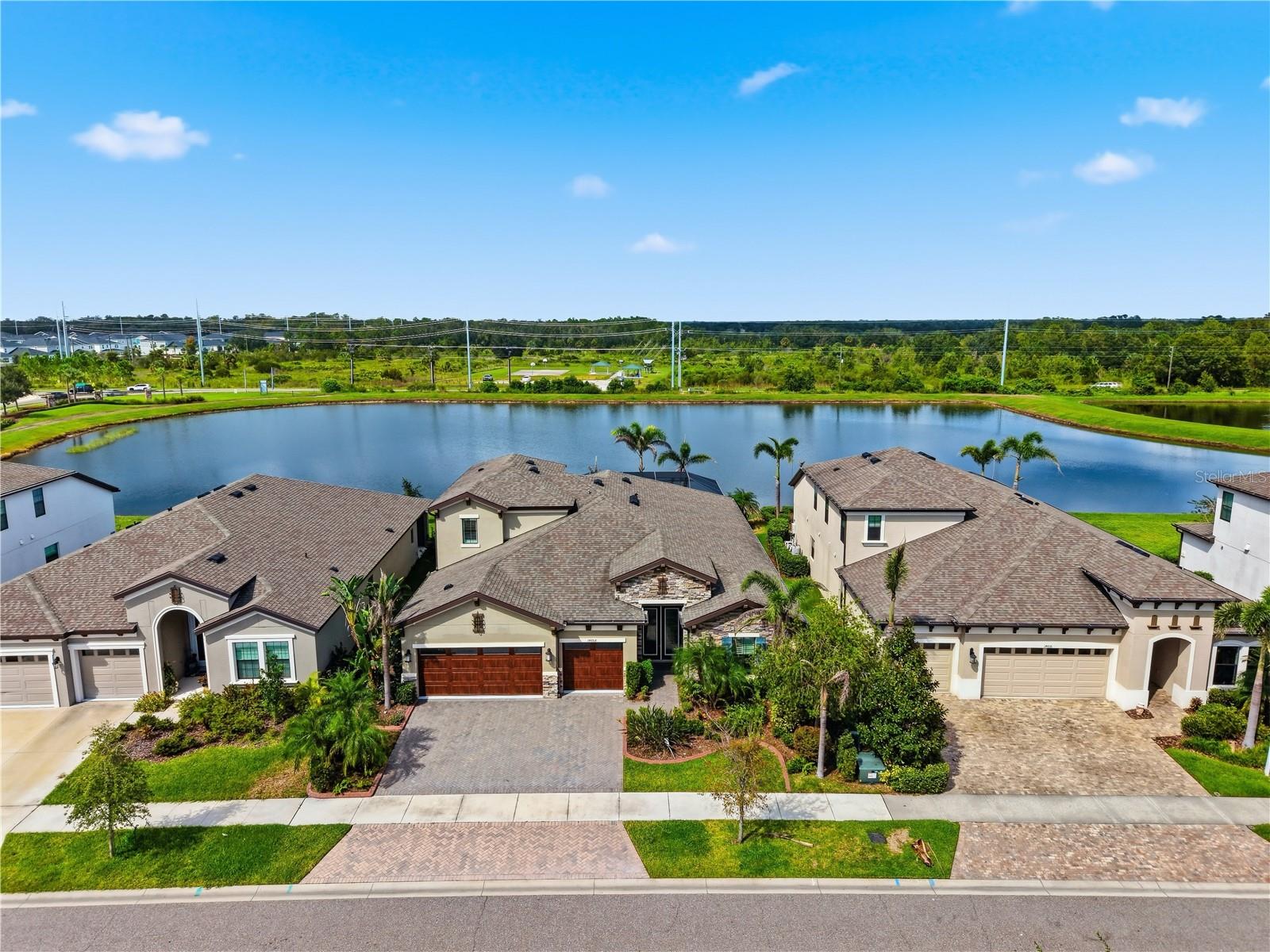 14608 RED CASTLE AVENUE, Lithia, FL 33547