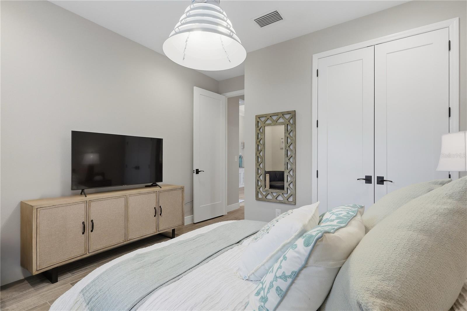 14608 RED CASTLE AVENUE, Lithia, FL 33547