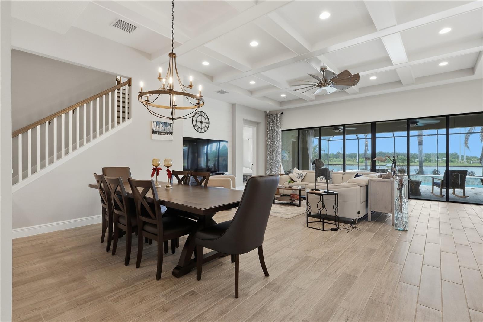 14608 RED CASTLE AVENUE, Lithia, FL 33547