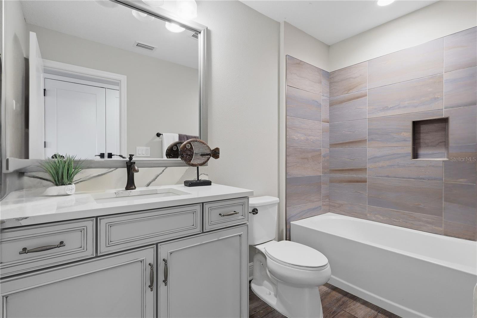 14608 RED CASTLE AVENUE, Lithia, FL 33547