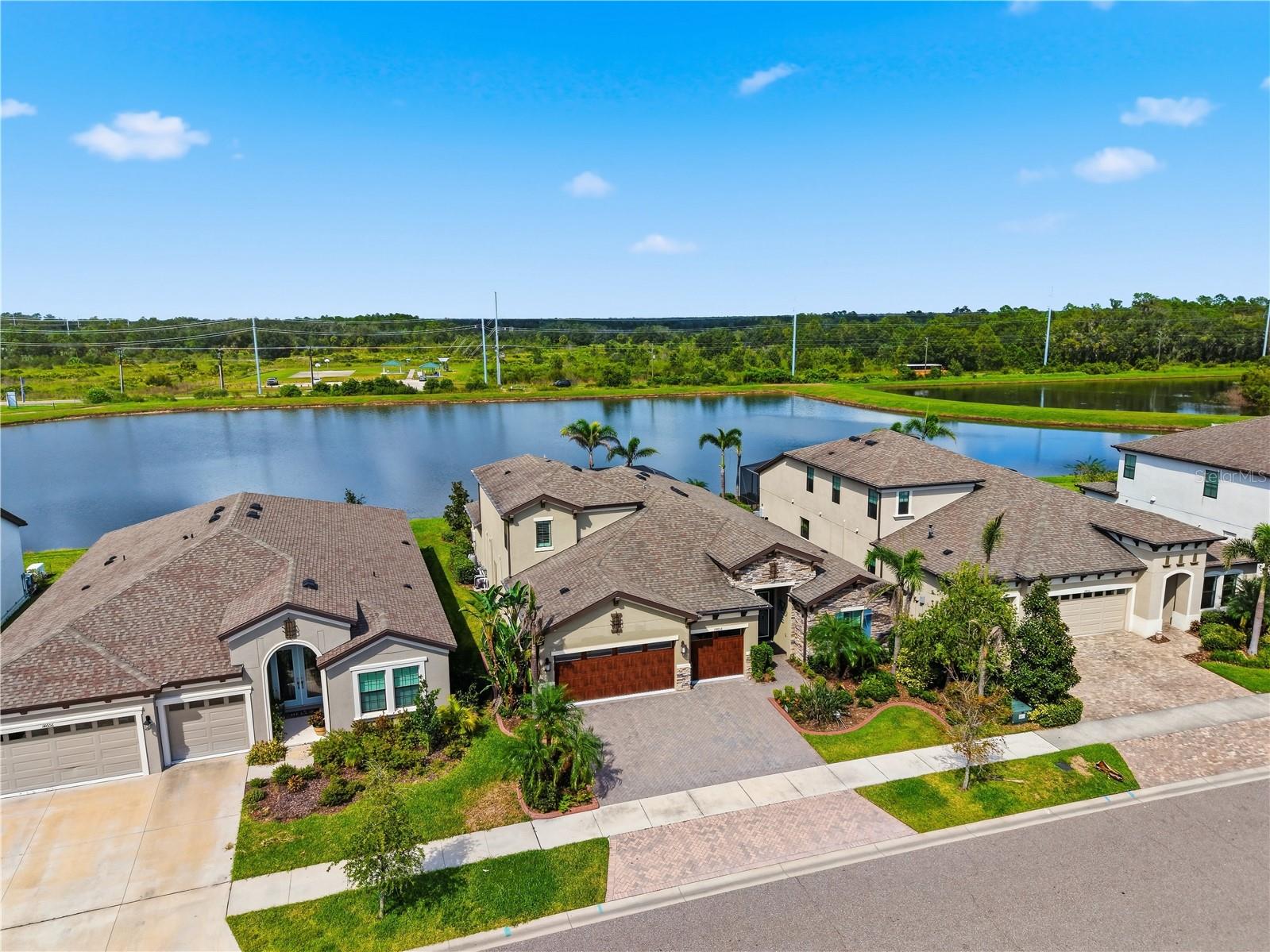 14608 RED CASTLE AVENUE, Lithia, FL 33547