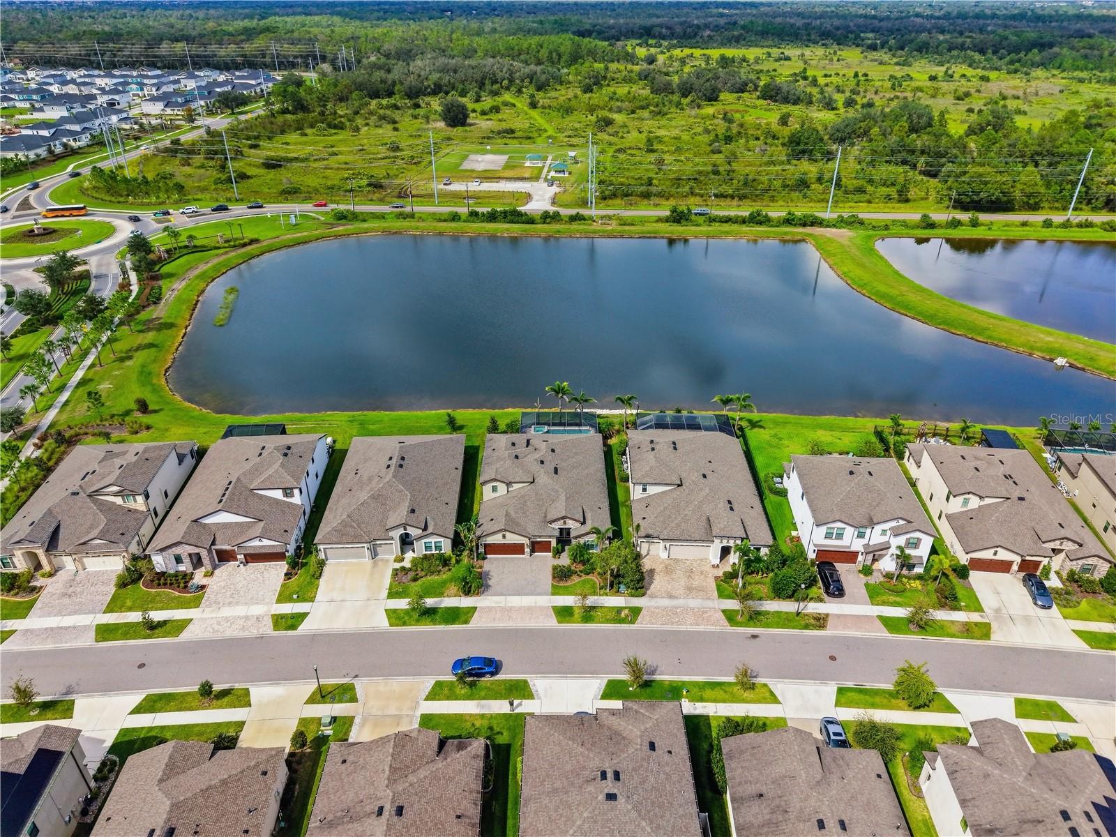 14608 RED CASTLE AVENUE, Lithia, FL 33547