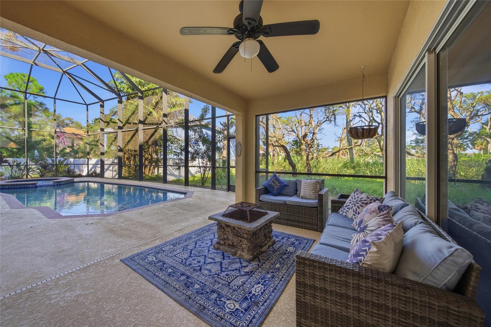 1212 CASTLE TERRACE, Tarpon Springs, FL 34689