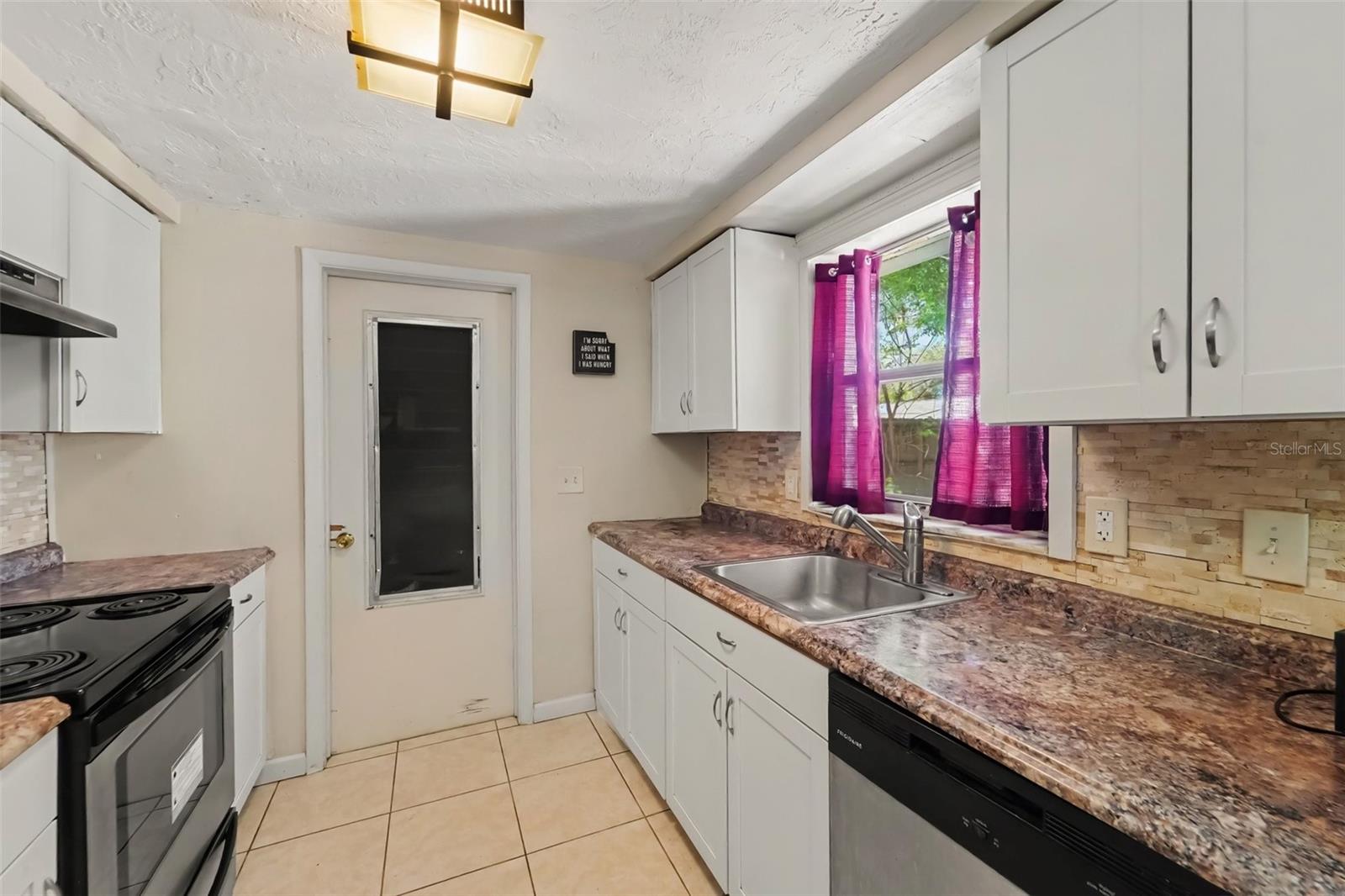 5145 MANOR DRIVE, New Port Richey, FL 34652