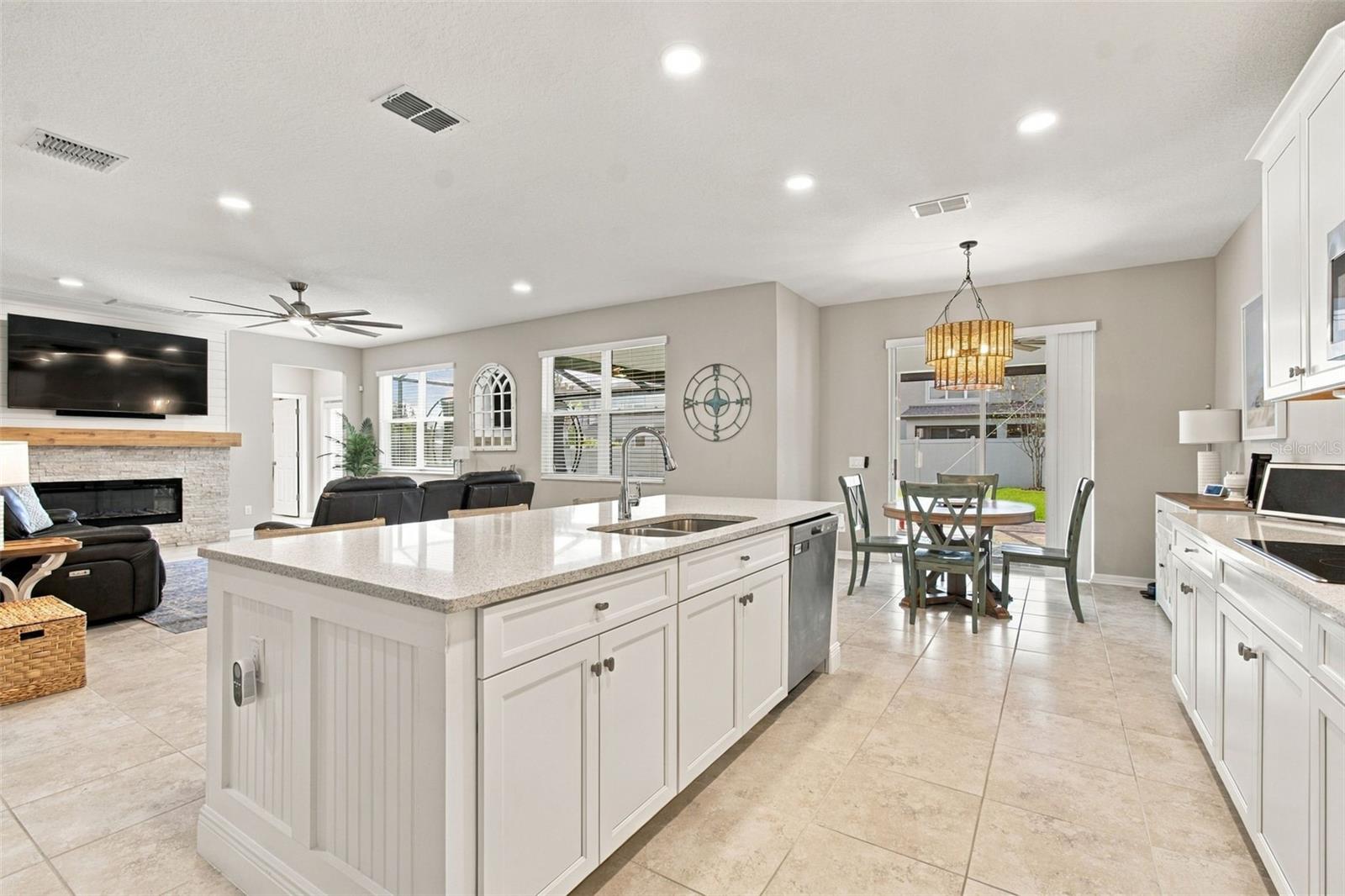 9477 SEAGRASS PORT PASS, Wesley Chapel, FL 33545