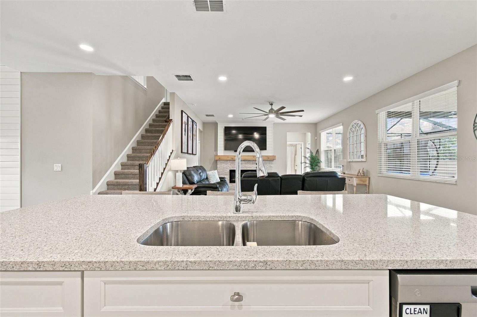 9477 SEAGRASS PORT PASS, Wesley Chapel, FL 33545