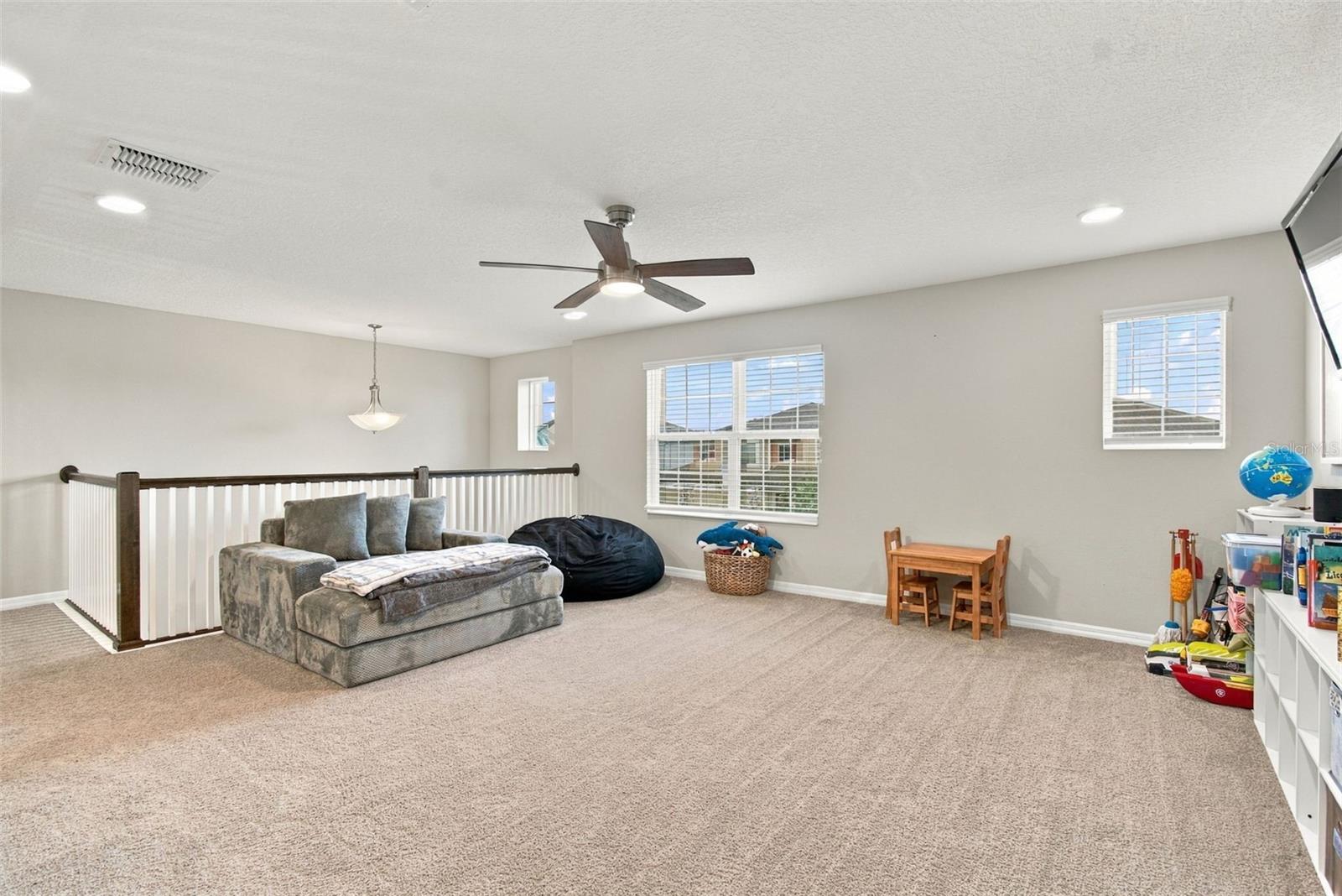 9477 SEAGRASS PORT PASS, Wesley Chapel, FL 33545