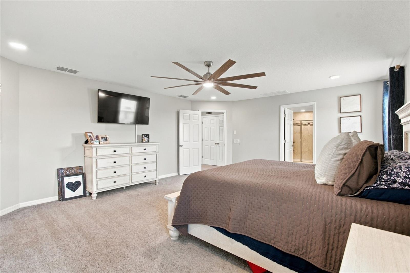 9477 SEAGRASS PORT PASS, Wesley Chapel, FL 33545