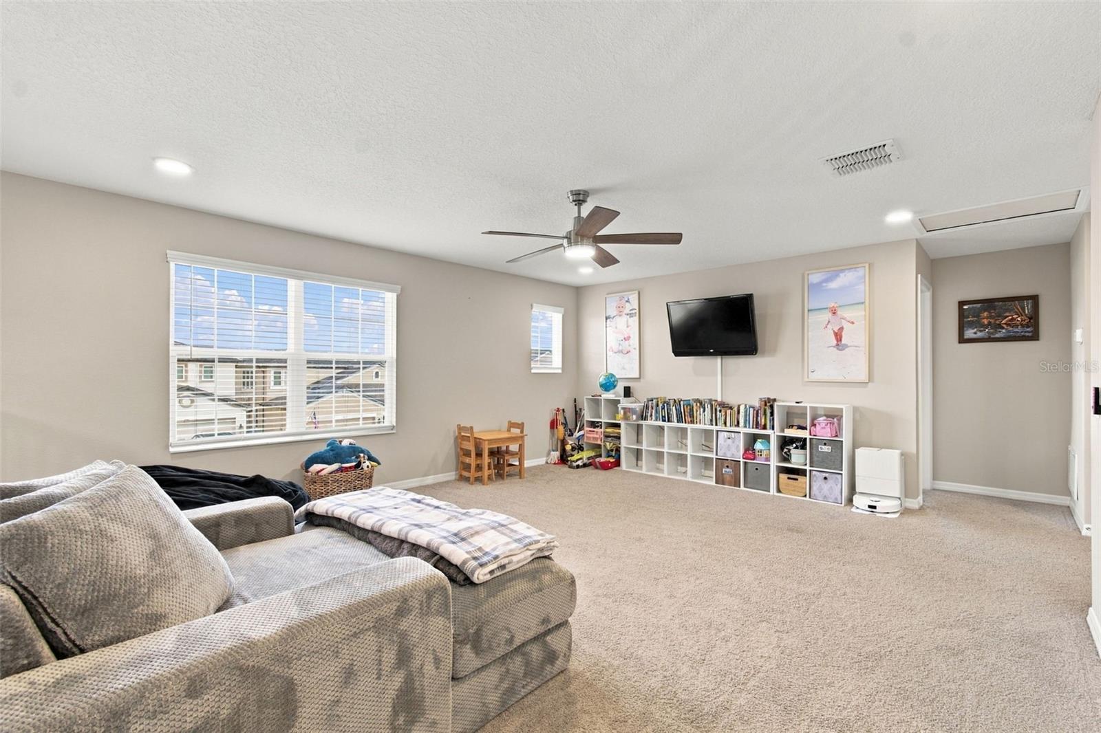 9477 SEAGRASS PORT PASS, Wesley Chapel, FL 33545