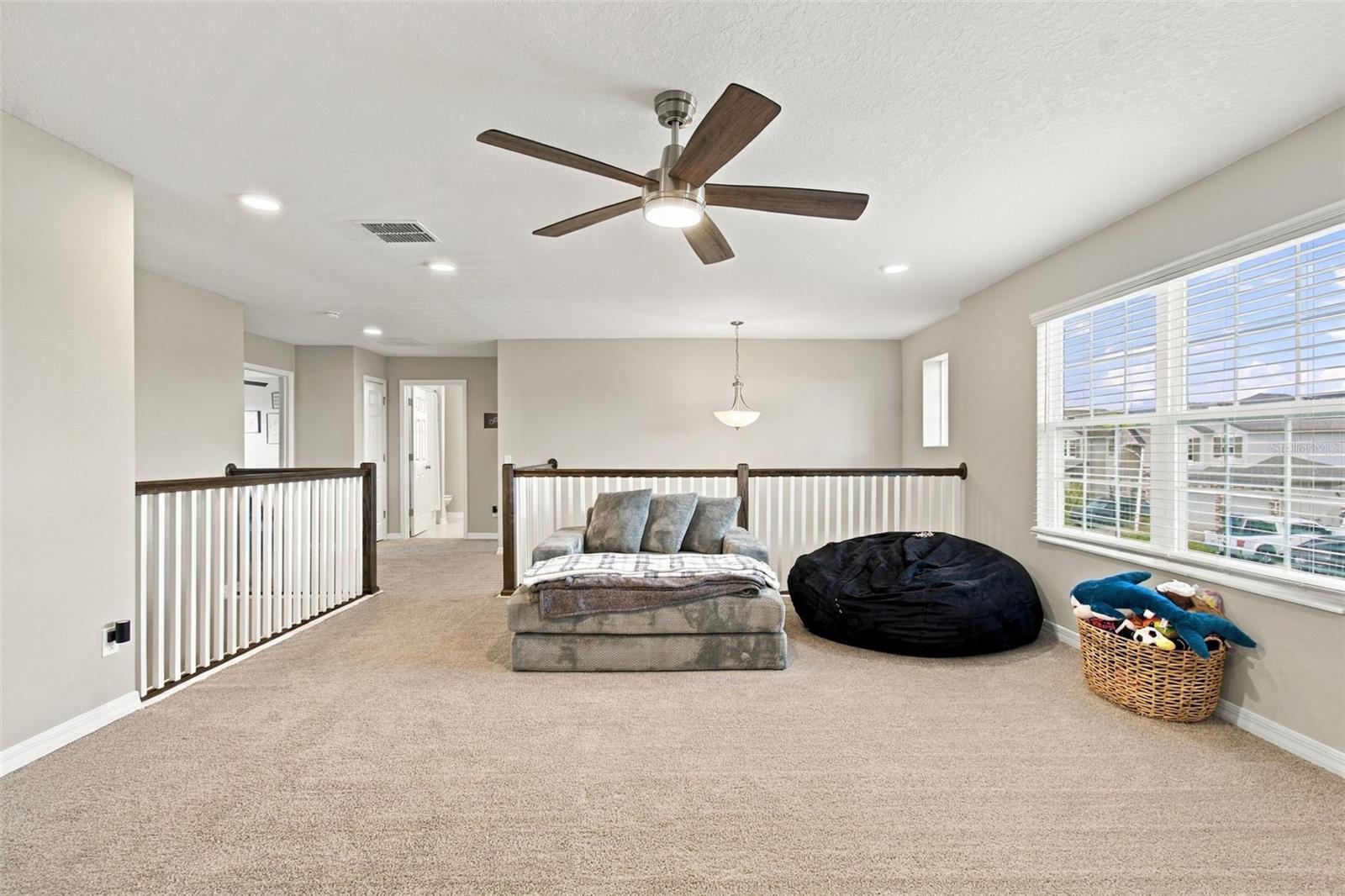 9477 SEAGRASS PORT PASS, Wesley Chapel, FL 33545