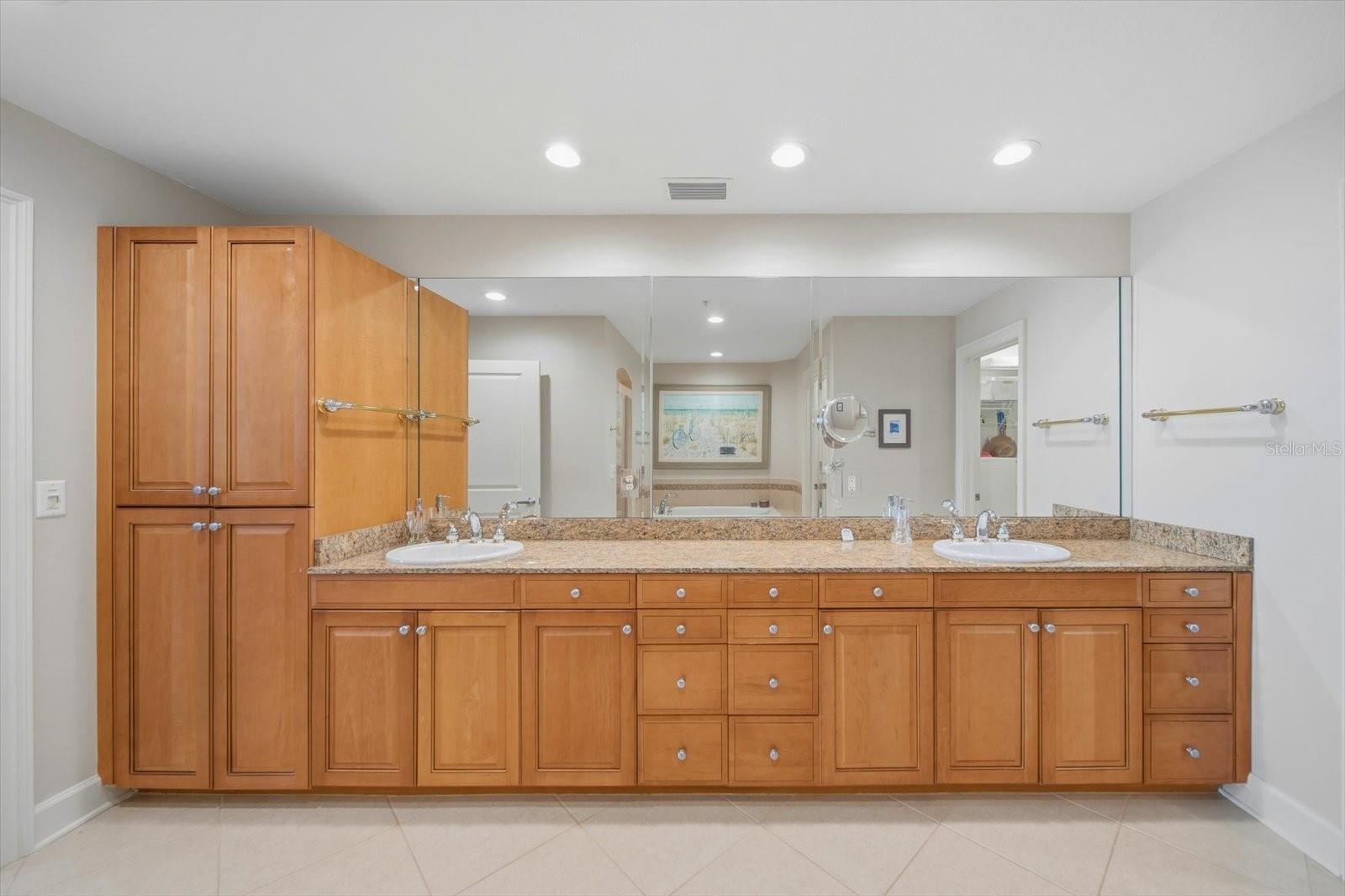 19600 GULF BOULEVARD, #301, Indian Shores, FL 33785