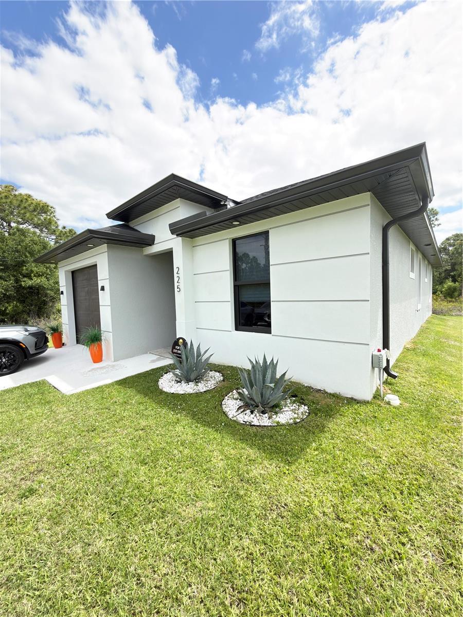 Lehigh Acres, FL 33974