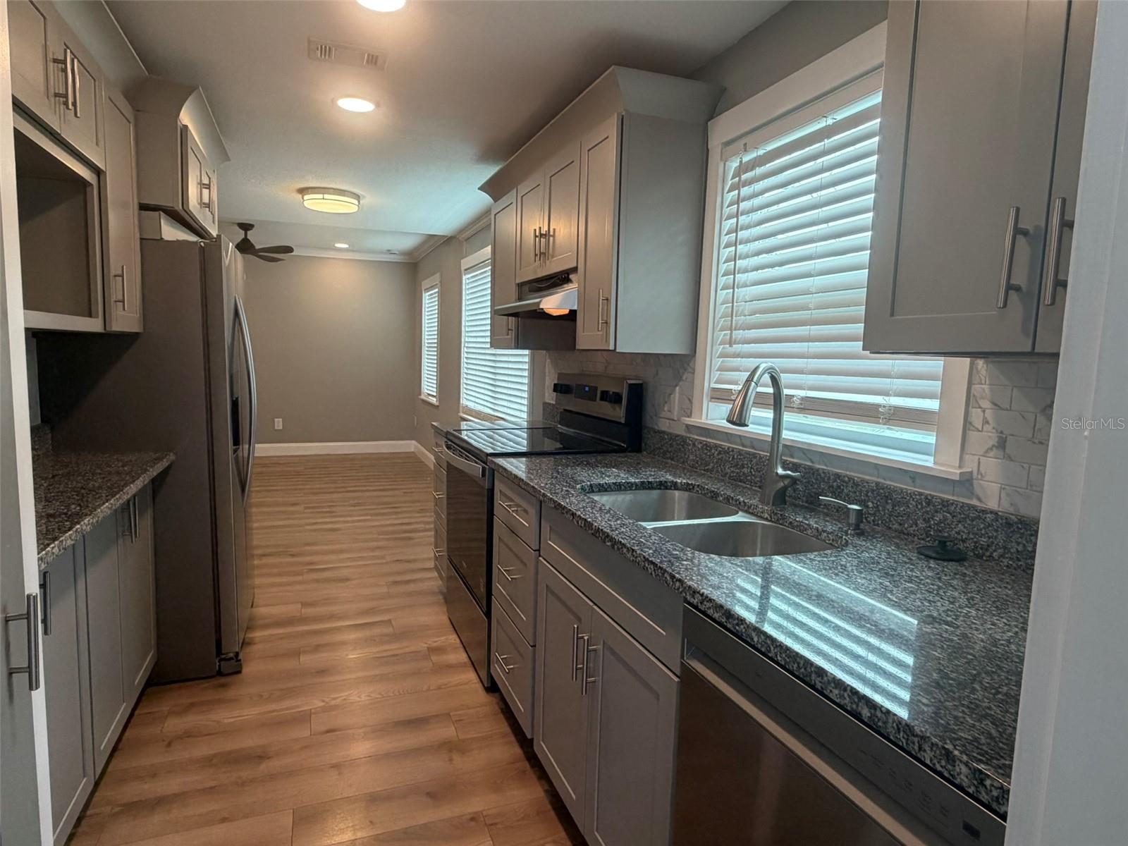 101 W LEMON STREET, #2, Tarpon Springs, FL 34689