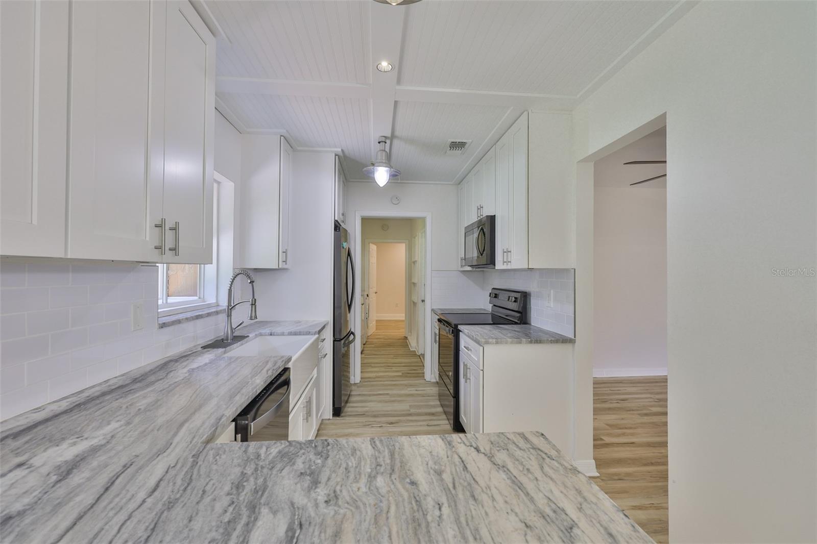 121 WINDY CIRCLE, Brandon, FL 33511