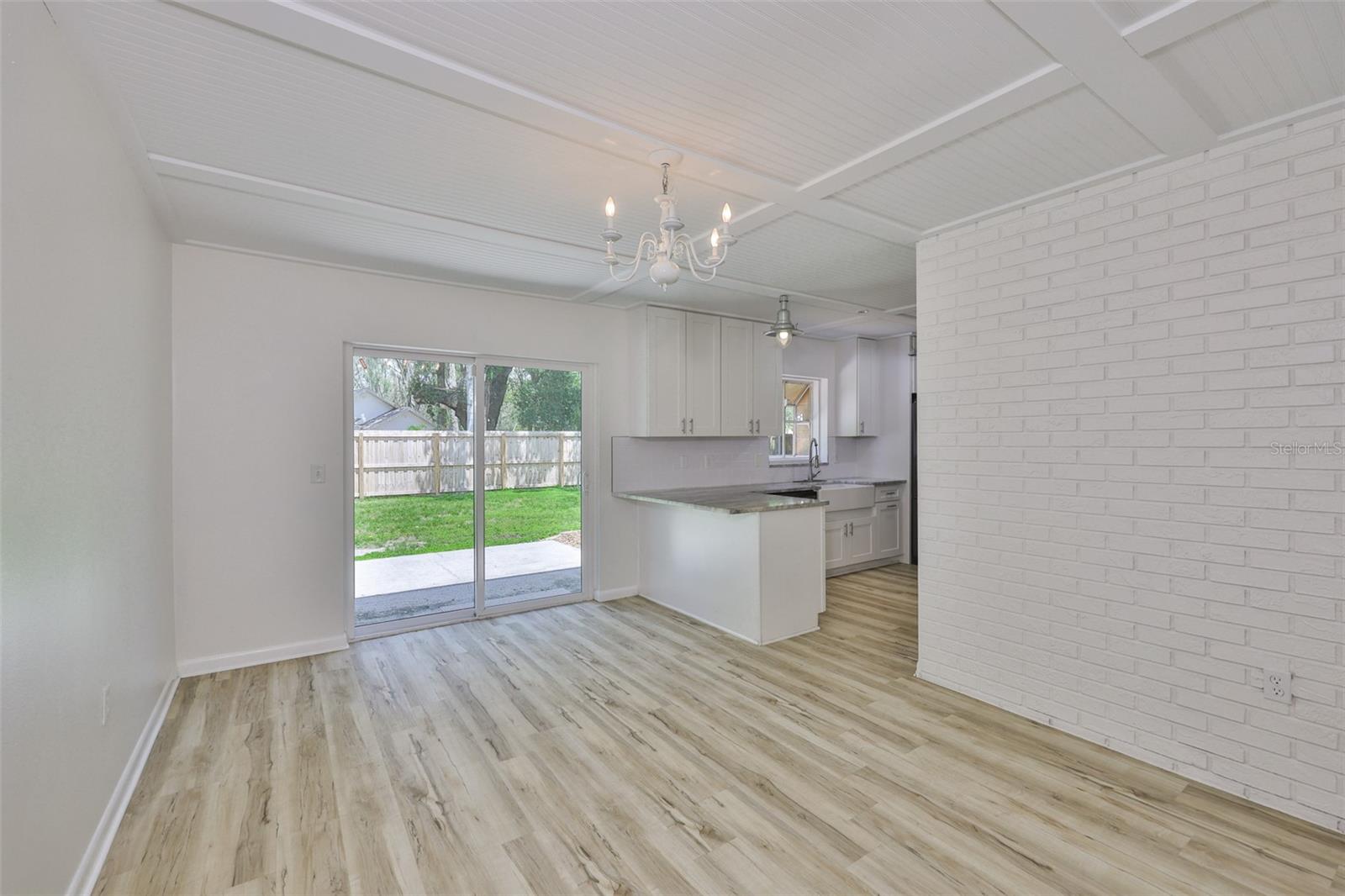 121 WINDY CIRCLE, Brandon, FL 33511