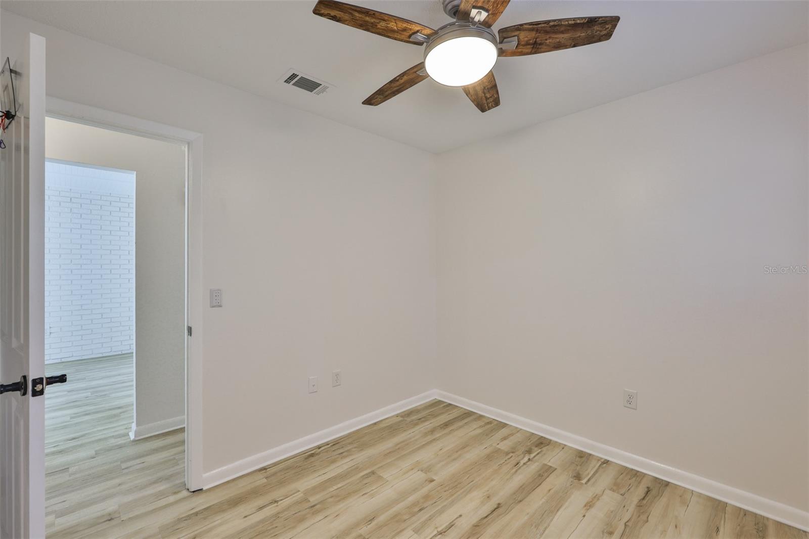 121 WINDY CIRCLE, Brandon, FL 33511