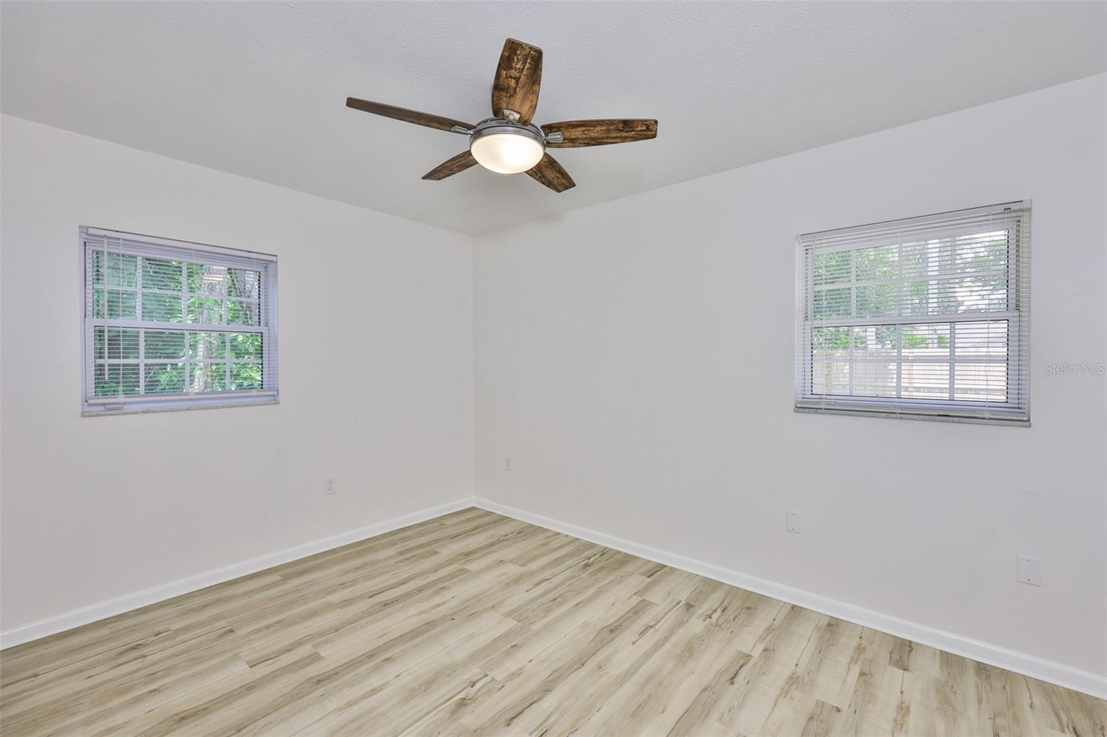 121 WINDY CIRCLE, Brandon, FL 33511