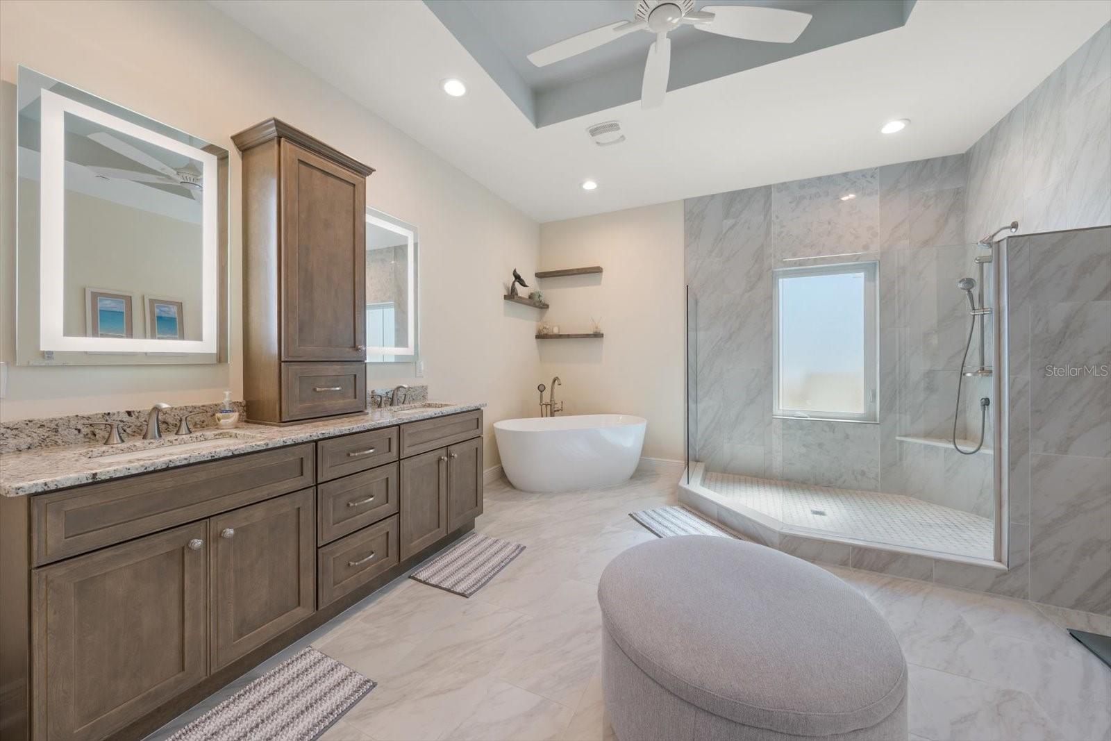 205 BRIGHTWATER DRIVE, #401, Clearwater Beach, FL 33767