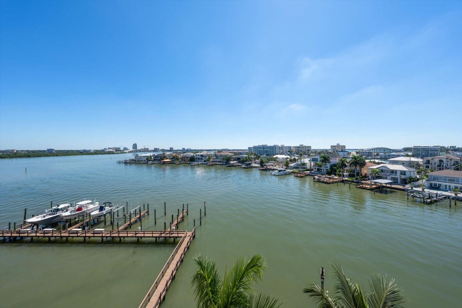 205 BRIGHTWATER DRIVE, #401, Clearwater Beach, FL 33767