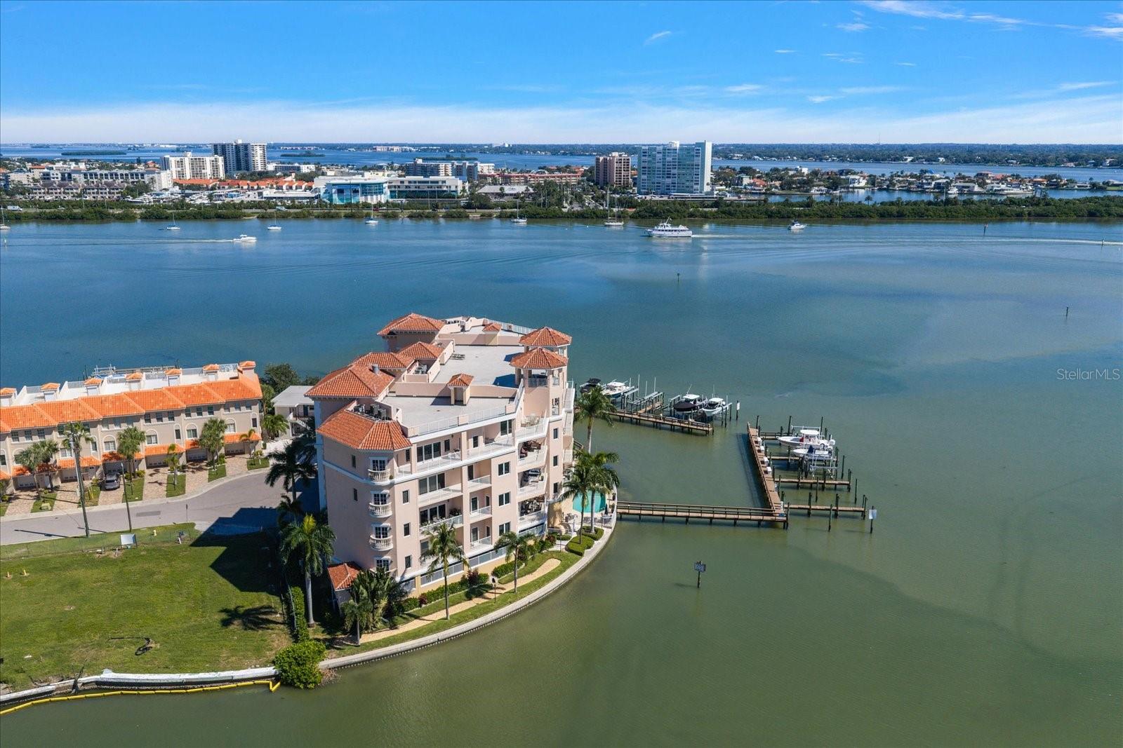 205 BRIGHTWATER DRIVE, #401, Clearwater Beach, FL 33767