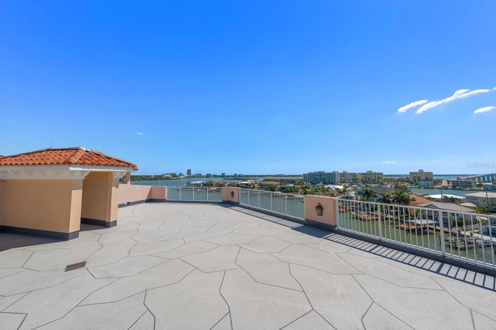 205 BRIGHTWATER DRIVE, #401, Clearwater Beach, FL 33767