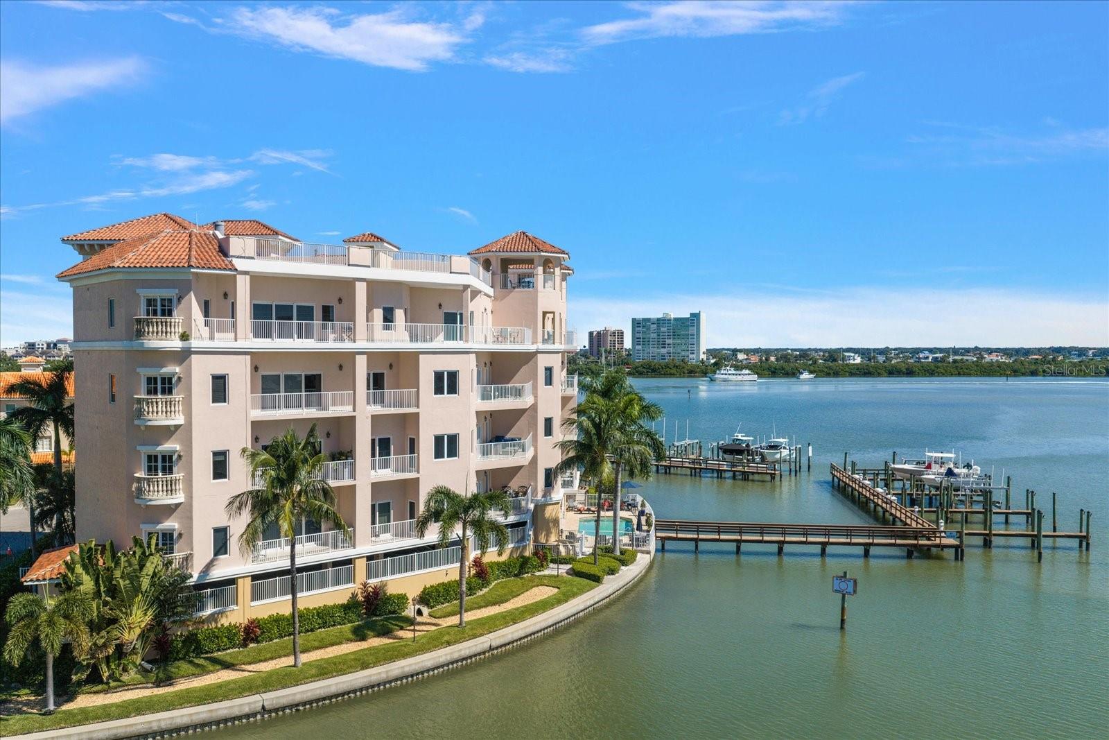 205 BRIGHTWATER DRIVE, #401, Clearwater Beach, FL 33767
