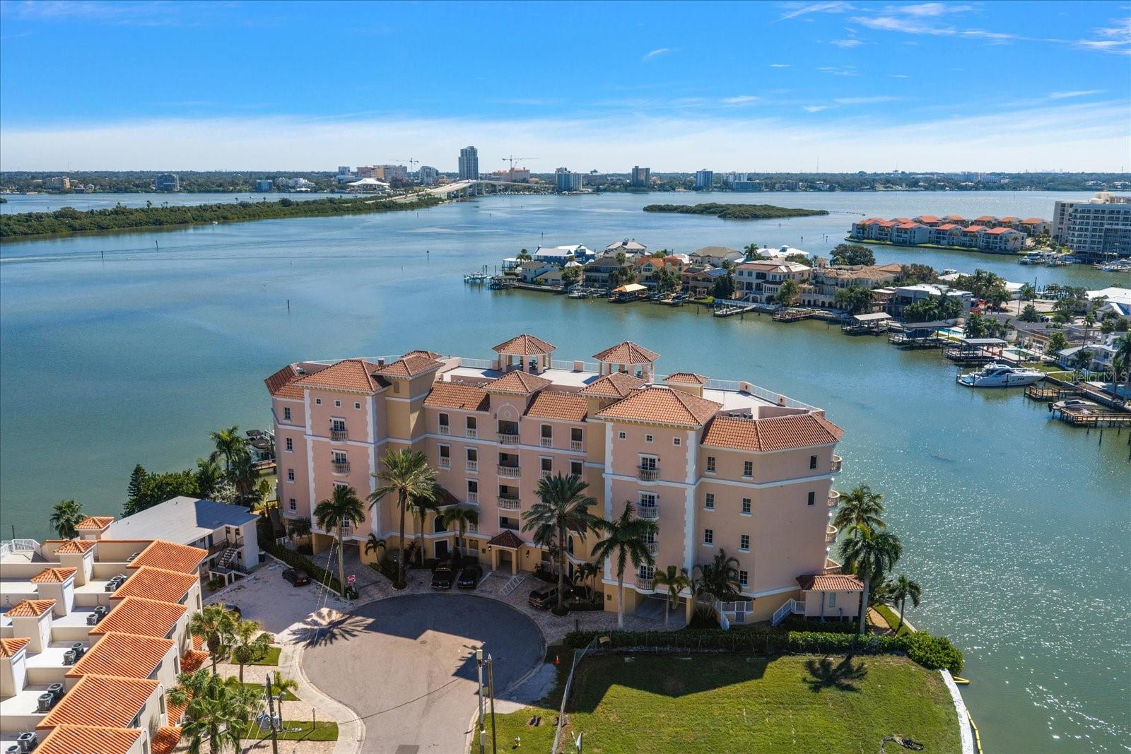 205 BRIGHTWATER DRIVE, #401, Clearwater Beach, FL 33767