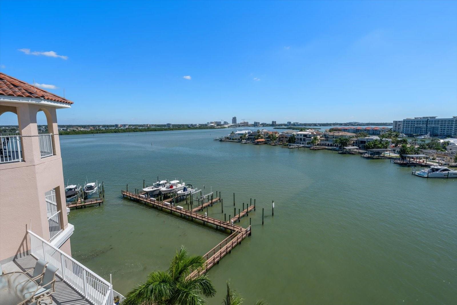 205 BRIGHTWATER DRIVE, #401, Clearwater Beach, FL 33767