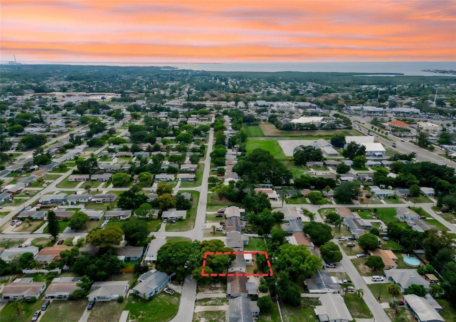 4925 BEACON HILL DRIVE, New Port Richey, FL 34652