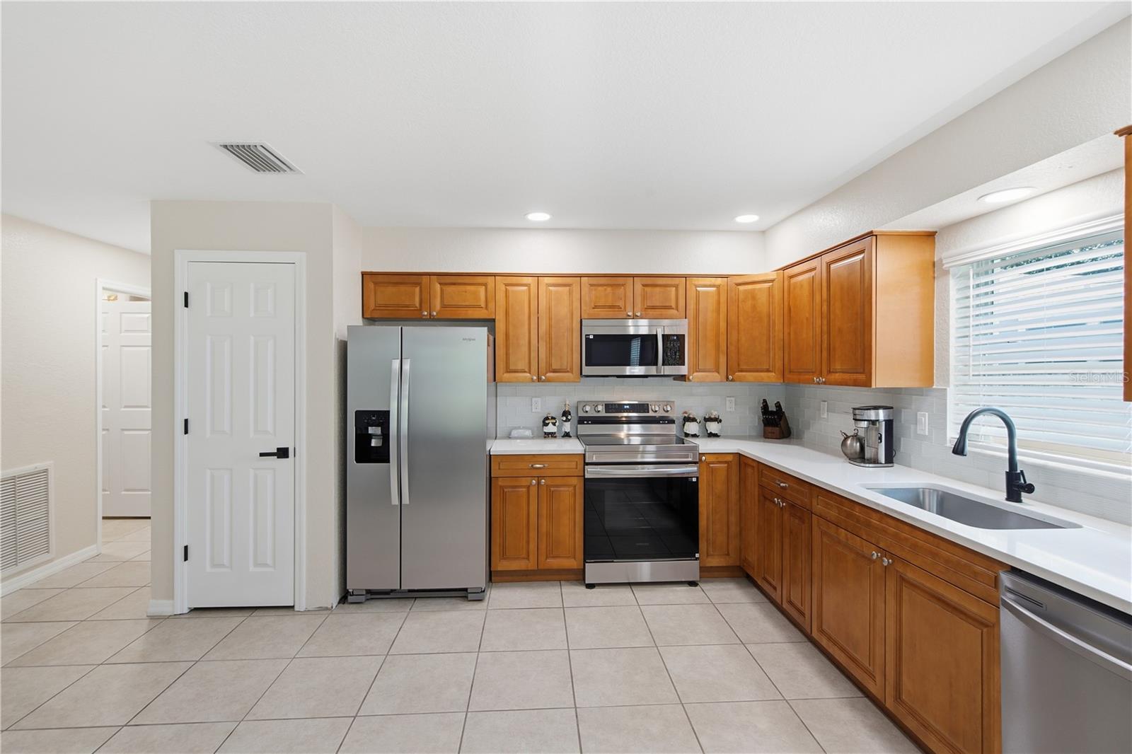 541 PLUMOSA AVENUE, Clearwater, FL 33756