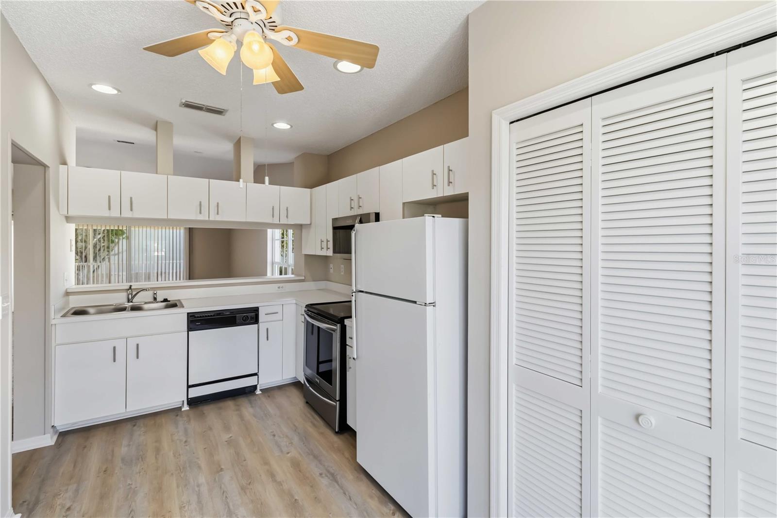 11531 SHIPWATCH DRIVE, #1037, Largo, FL 33774