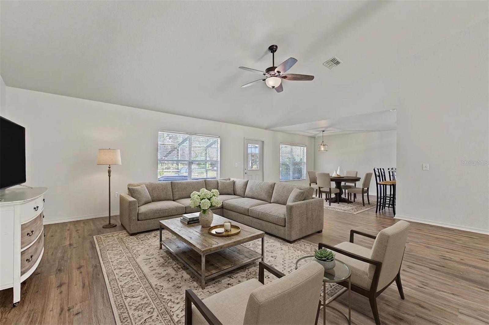 31 GRASS STREET, Homosassa, FL 34446