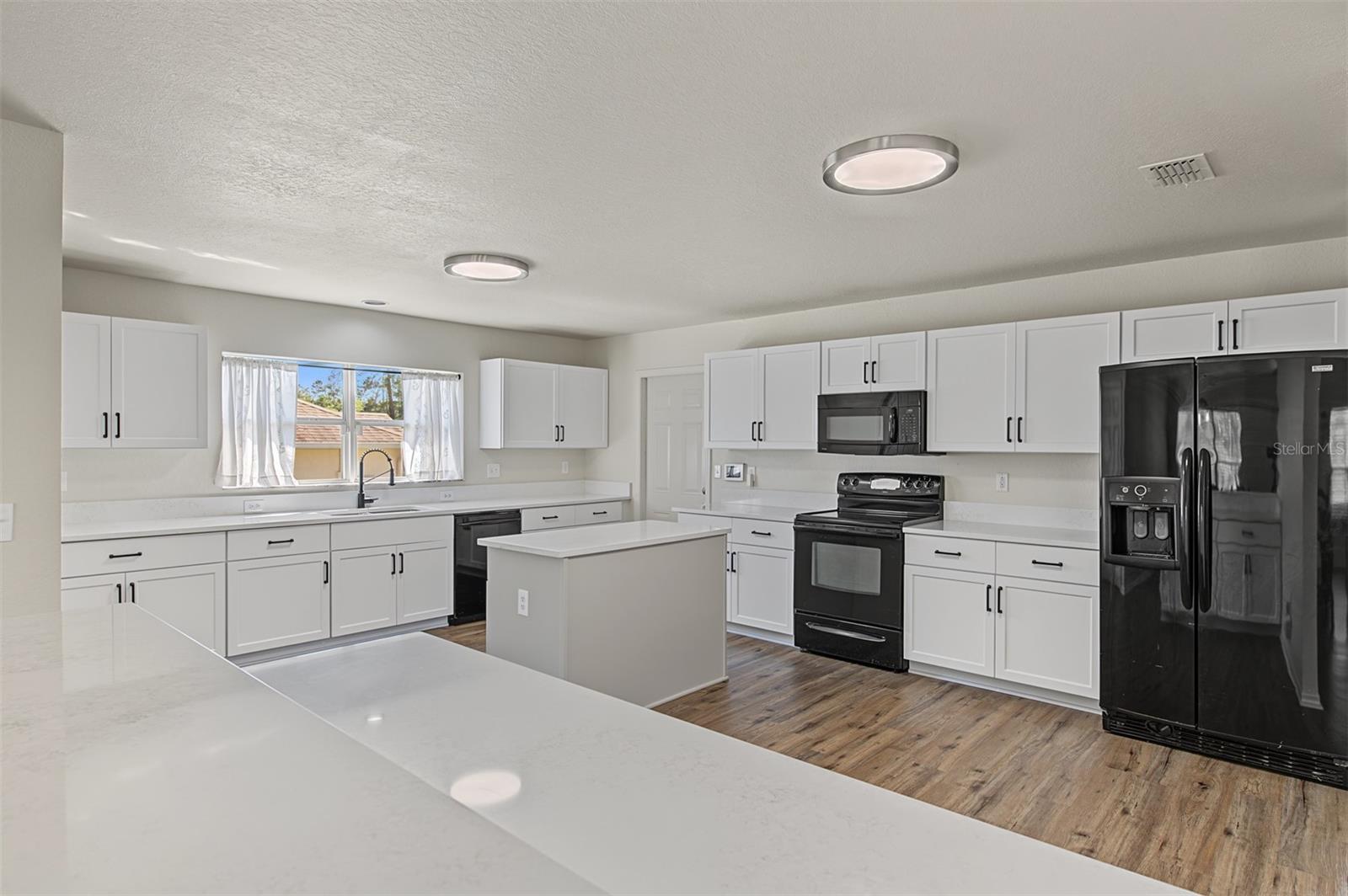 31 GRASS STREET, Homosassa, FL 34446