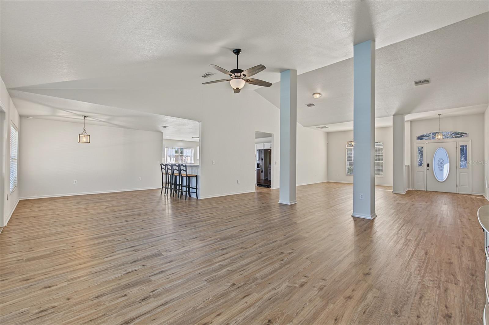 31 GRASS STREET, Homosassa, FL 34446