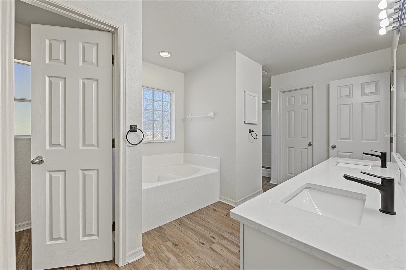 31 GRASS STREET, Homosassa, FL 34446