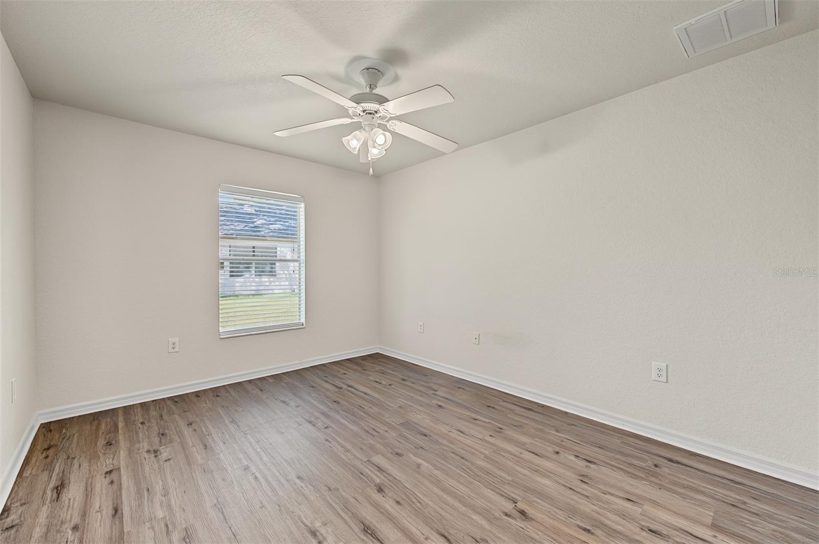 31 GRASS STREET, Homosassa, FL 34446