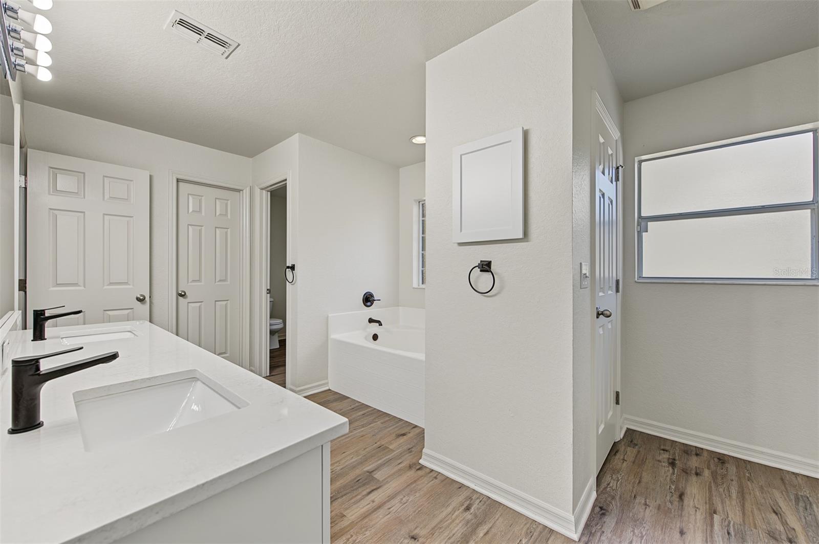 31 GRASS STREET, Homosassa, FL 34446