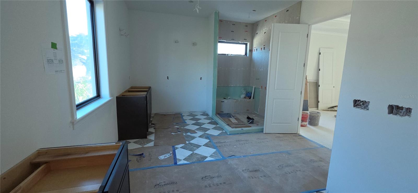 811 GROVE PARK AVENUE, Tampa, FL 33609