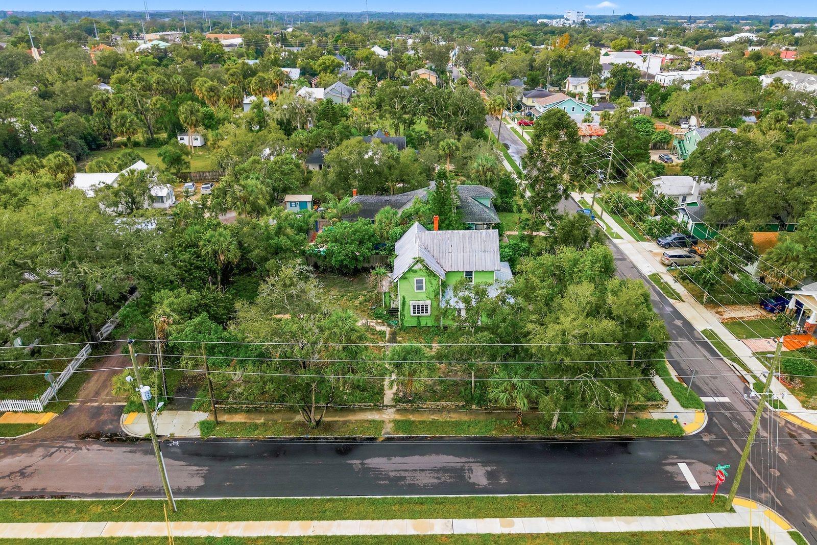 226 N GROSSE AVENUE, Tarpon Springs, FL 34689