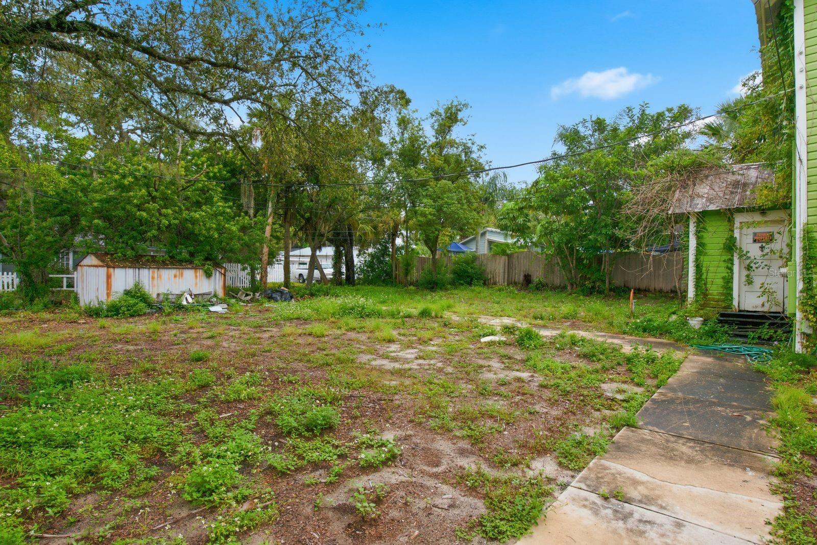 226 N GROSSE AVENUE, Tarpon Springs, FL 34689 226 N GROSSE AVENUE, Tarpon Springs, FL 34689