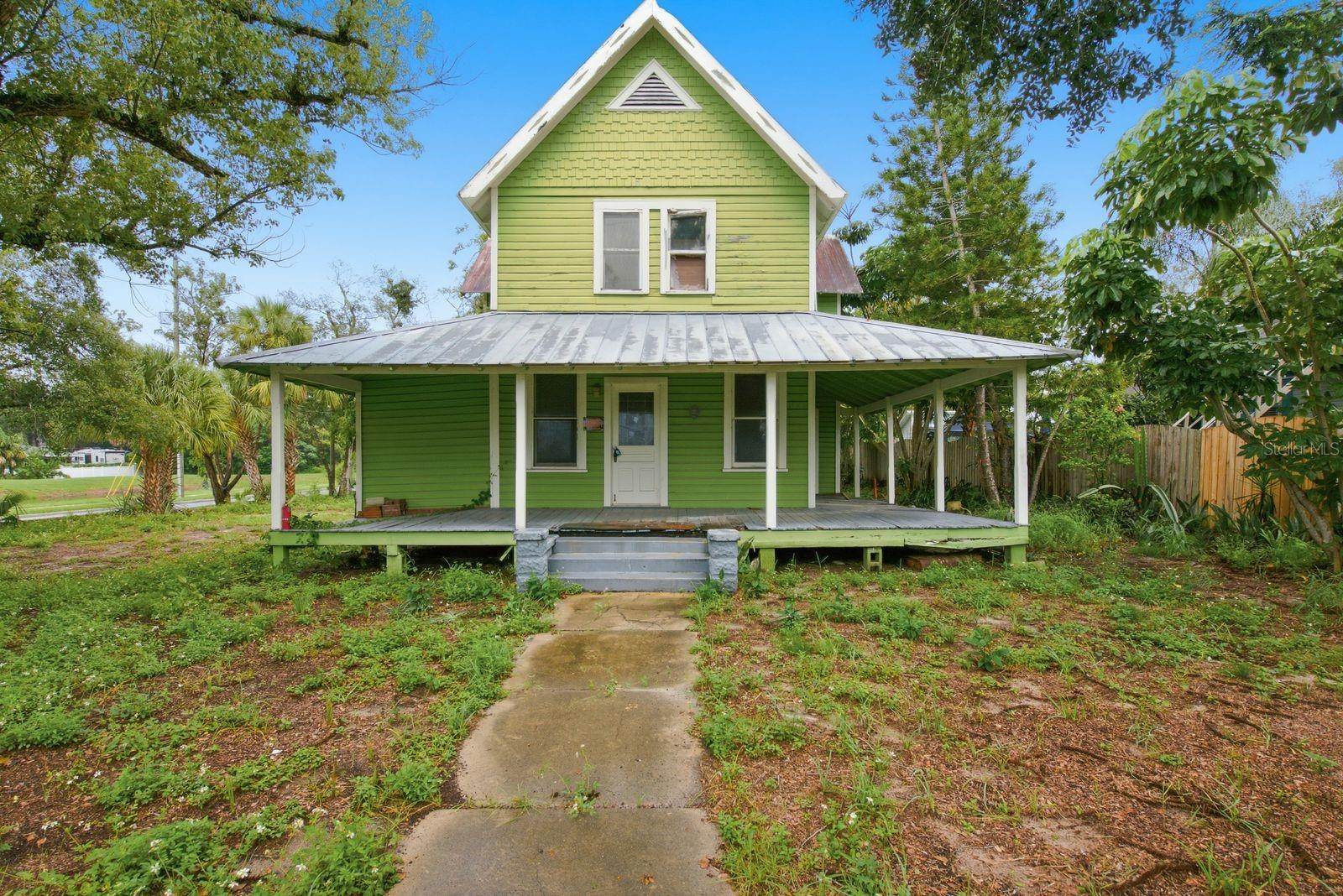 226 N GROSSE AVENUE, Tarpon Springs, FL 34689