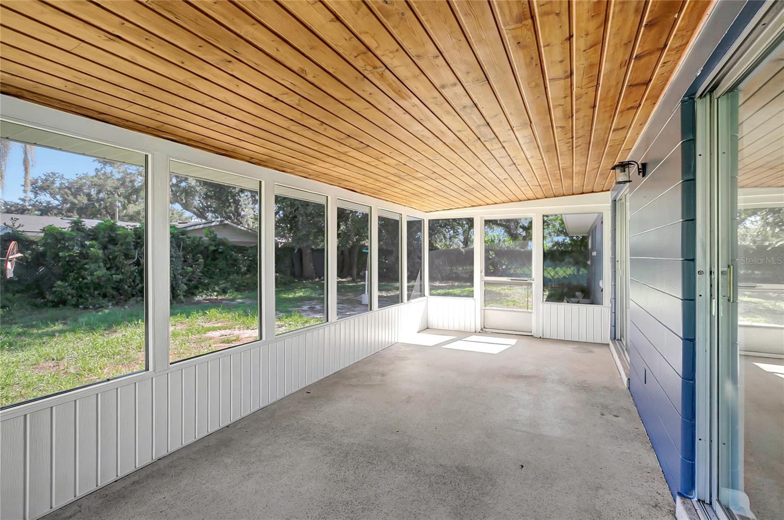 420 HILLCREST DRIVE SE, Winter Haven, FL 33884