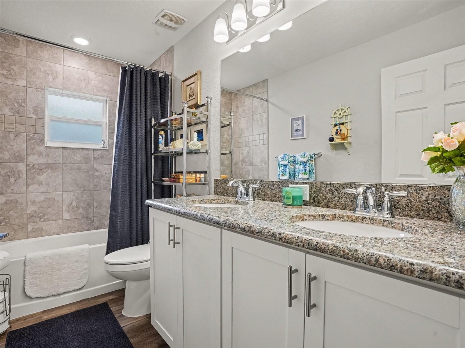 1984 HARVEST LANDING CIRCLE, Lakeland, FL 33810