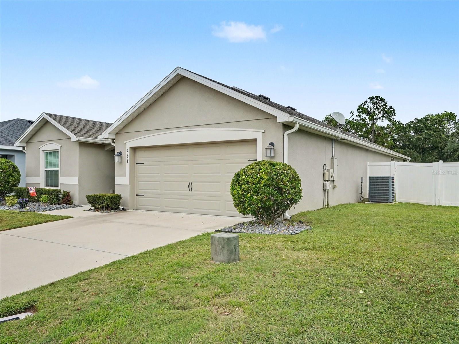 1984 HARVEST LANDING CIRCLE, Lakeland, FL 33810